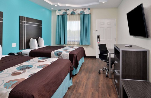 Spring Hotel | Rare Find! 2 Family-friendly Units. Near National Museum of Funeral History