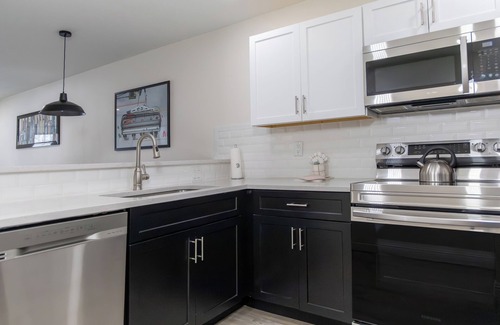 Steamboat Springs Hotel | Rare Gem! Two Serene Units, Hot Tub, BBQ Facilities, Near Fish Creek Falls, Mountain Climbing