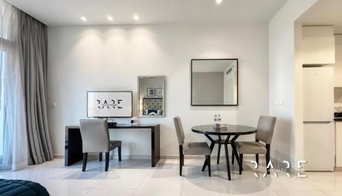 Dubai World Central Apartamento | Rare Holiday Homes - Desert View - Dubai South - Near Metro Station - Celestia - R767