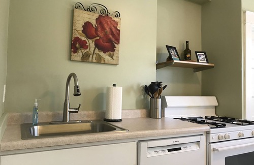 Southwest Minneapolis Casa | Rare Lake Harriet 4BR, excelente vecindario para caminar pero a minutos del centro y MOA