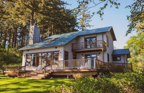 Lummi Island Casa | Rare Location, Family Beach Home-Private Beach!