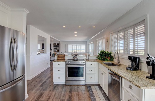 Wrightsville Beach Casa | Rare Updated Oceanfront Wrightsville Beach Home