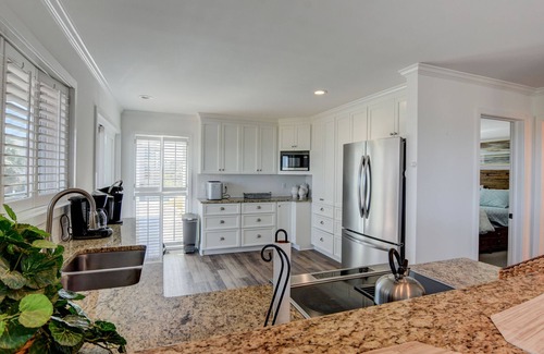Wrightsville Beach Casa | Rare Updated Oceanfront Wrightsville Beach Home