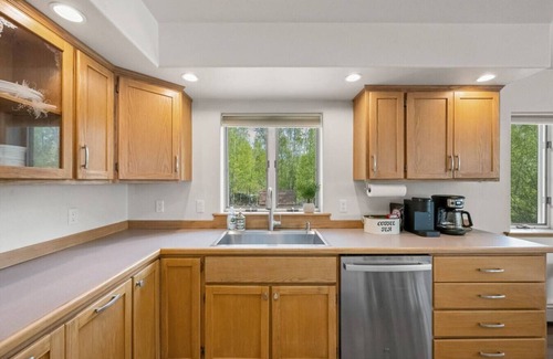Fairbanks Casa | Raspberry Gem Cheerful Home