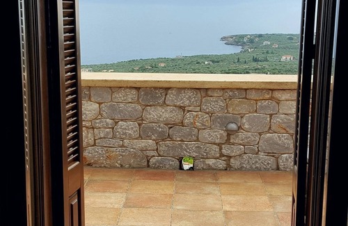 Lefktron Villa | Rathimata villas