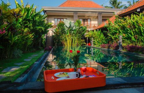 Penestanan Apartamento | Ratna Villa 4