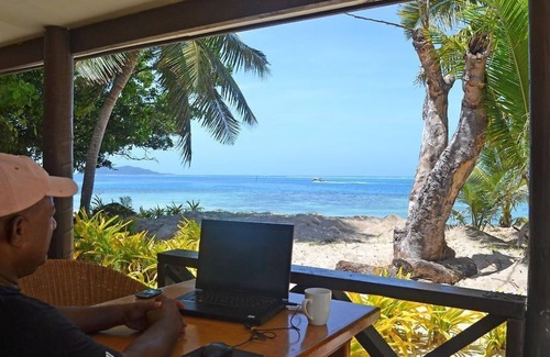 Mana Island Cabina | Ratu Kini's Dive & Stay