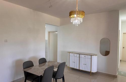 Kota Bharu Apartamento | Raudhah Homestay Kelantan River View