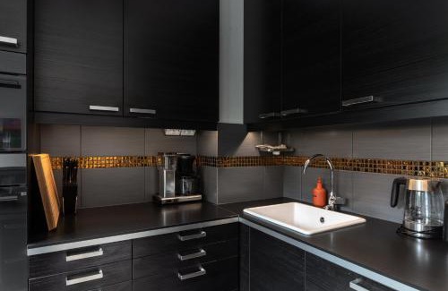 Jyvaskyla Apartamento | Rauhallinen huoneisto, pysäköinti, sauna, oma piha