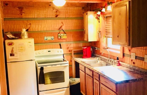 Newport Cabina | Raven's Nest: Serenity Awaits
