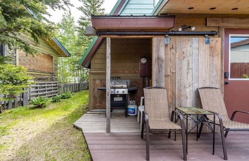 West Yellowstone Casa | Ravens Heart Cabin