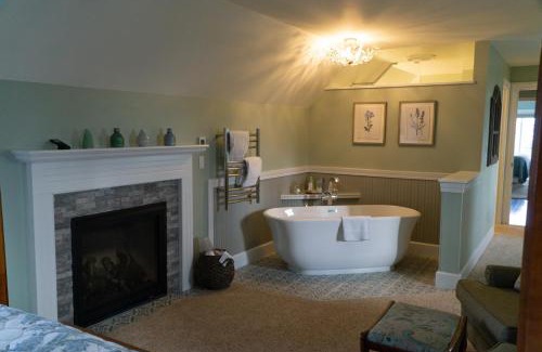 Port Townsend Cama Y Desayuno | Ravenscroft Inn