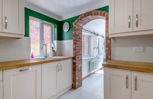 Pipe Gate Casa | Ravensmere Villa