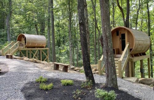 Logan Casa | Ravine - by The Chalets