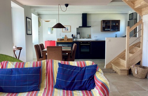 Plobannalec-Lesconil Casa | Ravissante Maison typique de pêcheur à 800 m des plages et du port de pêche