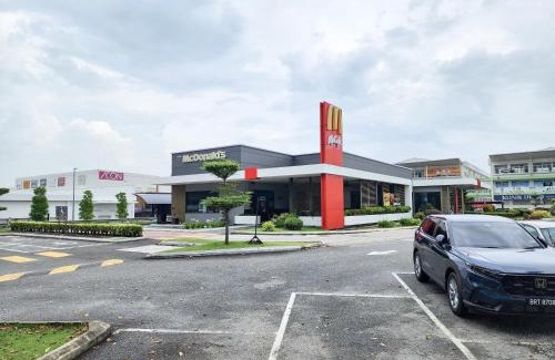 Rawang Casa | Rawang Home near Aeon 15 Pax WIFI Game Smart TV