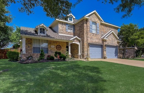 Rowlett Casa | Ray Hubbard Retreat