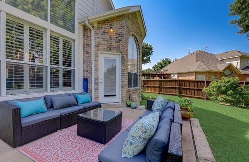 Rowlett Casa | Ray Hubbard Retreat
