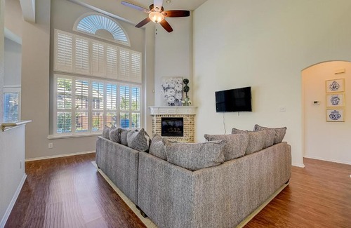 Rowlett Casa | Ray Hubbard Retreat
