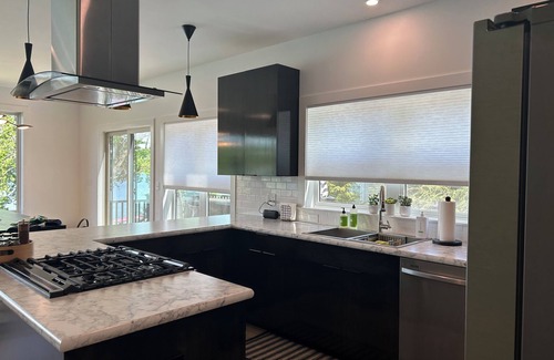 Pittsfield Casa | Ray of Sunshine Berkshire Home on Pontoosuc Lake