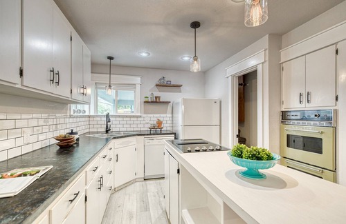 West Valley Casa | Ray of Sunshine! Remodeled Home in Heart of Boise