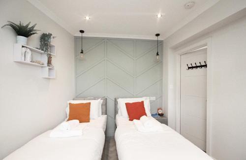 Plumstead Apartamento | Rayan Heights Cosy 1 bedroom flat sleeps 2 perfect for contractors tourists families - Free parking