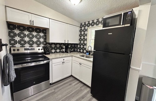 Arlington Casa | Rayben Residence - Centrally Located