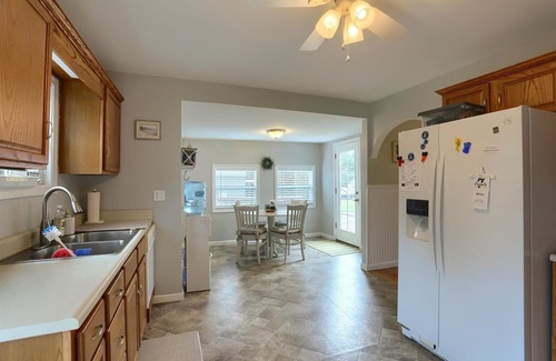 Hesston Casa | Raydream- Aunt Susies- Raystown Lake- 7 Points