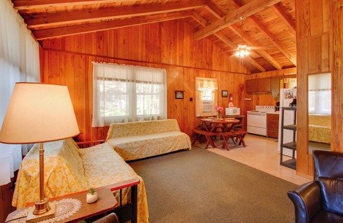 Raymond Cabina | Raymond Getaway w/ Private Beach & Boat Dock!