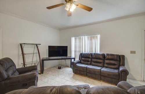 Raymond Casa | Raymond Home about 17 Mi to Downtown Jackson!