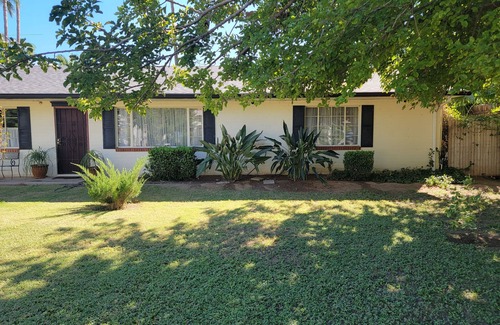 South Medlock Place Casa | RazInn Central Phoenix