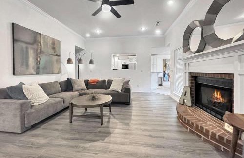 Fayetteville Casa | Razorback Retreat- 5 mi to University of Arkansas