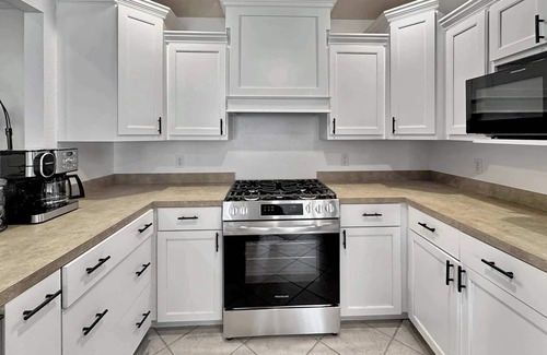 Fayetteville Casa | Razorback Retreat- 5 mi to University of Arkansas
