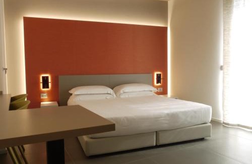 Imola Cama Y Desayuno | RB del Teatro&Apartaments