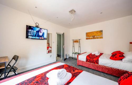 Leeds Casa | *RB10W* For your most relaxed & Cosy stay + Free Parking + Free Fast WiFi *