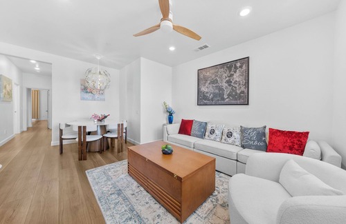 Mira Loma Cabaña | RBD near the airport