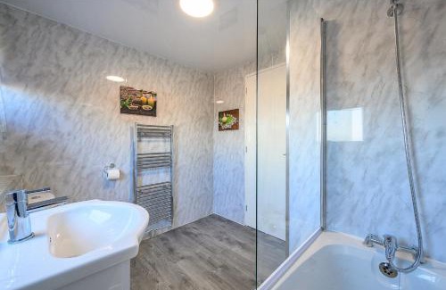 Leeds Casa | -RBGS- For your relaxed, Cosy Stay, Free Parking