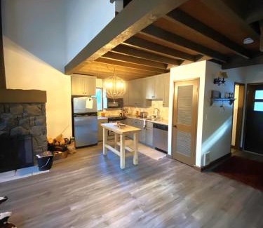 Black Butte Ranch Casa | RC8 - Cute & Cozy Cabin