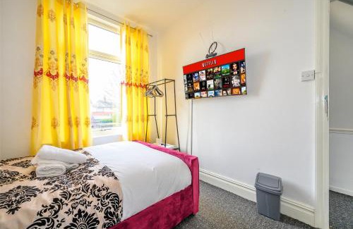 Beeston Casa | -RD15CFA- For Relaxed and Cosy stay with Free Parking