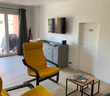 Agay Apartamento | RDC-120m plage Agay-2ch