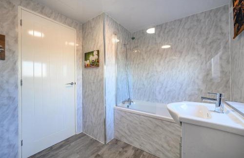 Leeds Casa | -RDGS- For your relaxed, Cosy Stay, Free Parking