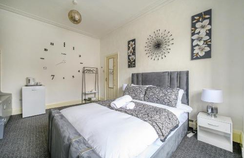 Beeston Casa | -RE15CFA- For Relaxed and Cosy stay with Free Parking