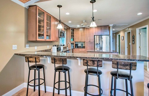 Readfield Casa | Readfield Retreat w/ Lake Maranacook Views!