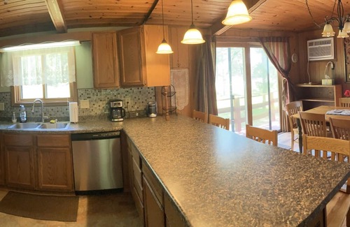 Wisconsin Dells Cabina | LISTO PARA SU VISITA! ..Relajante escapada con la belleza del paisaje y mucha vida silvestre