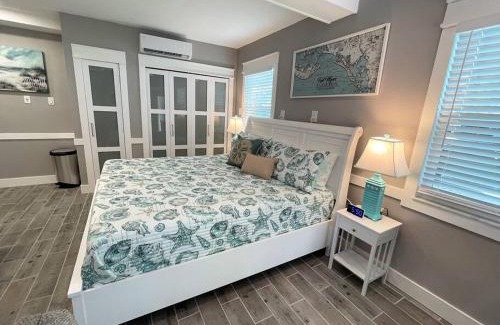 Fort Myers Beach Apartamento | Ready to Enjoy again- Everything is new in 2024