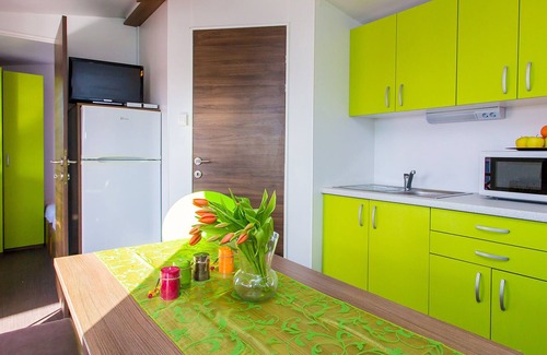Zelena Casa | Corregir pequeñas casas llenas de encanto en el centro de la laguna Zelena