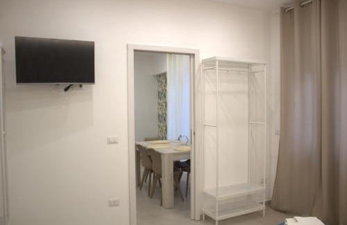 Portici Casa | RealeBorbonica-Intero Appartamento Con Ampio Terrazzino