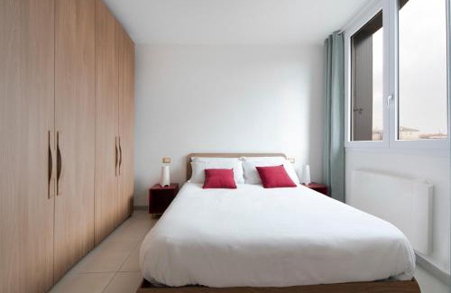 Bolognina Apartamento | Realkasa Pool & Parking Flat