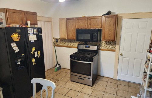 Detroit Casa | Reasonable Rates 15 Min Away from Downtown Detroit...Home Away from 🏡.