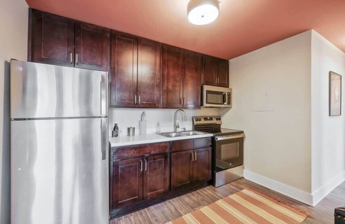 Buena Vista Apartamento | Reba McEntire Themed Apartment!